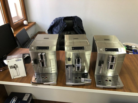 Espressor expresor aparat tonomat cafea Delonghi Primadona S garantie